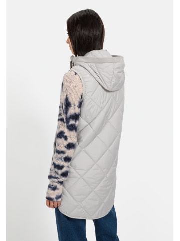 Camel Active Lange Weste mit Kapuze aus recyceltem Polyester in Silber