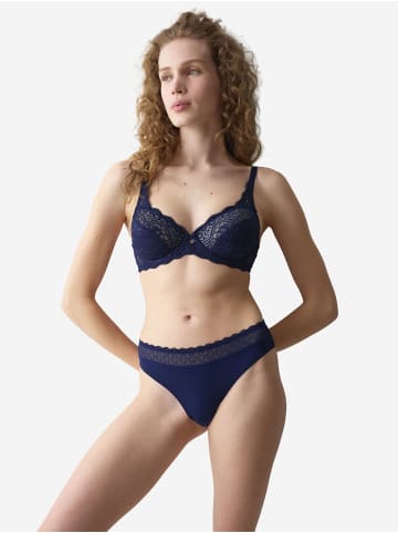 Triumph String Red Label Feel of Modal in Admiral