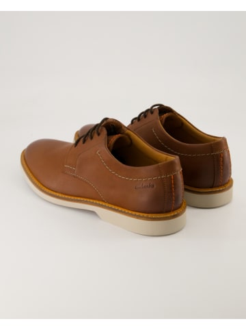 Clarks Clarks Atticus Ltlace in Braun