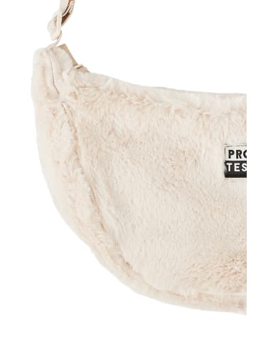 Protest " PRTJanie in Kitoffwhite