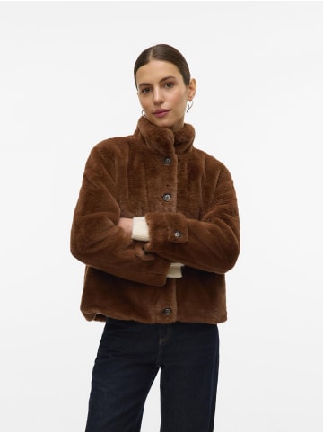 Vero Moda Kunstfell Jacke in Emperador