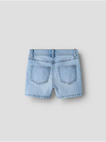 name it Shorts in Light Blue Denim