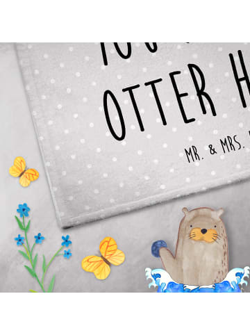 Mr. & Mrs. Panda handtuch gäste wc Otter Herz mit Spruch in Grau Pastell
