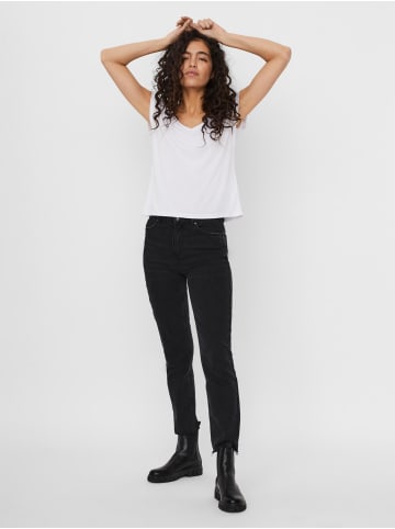 Vero Moda Basic Stretch T-Shirt V-Neck VMFILLI in Weiß-2