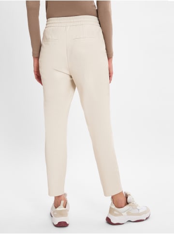 comma Lederhose in sand