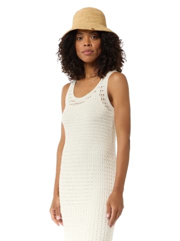 comma Hut  in 8421_natur