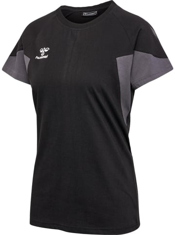 Hummel T-Shirt "Hmltravel T-Shirt S/S Woman" in Schwarz