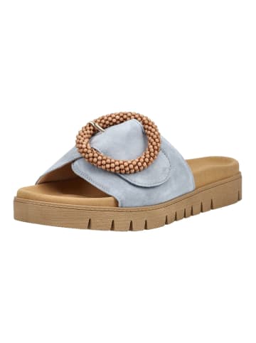 Gabor Pantoletten in Sky