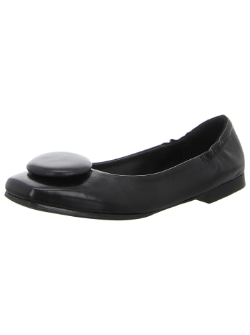 Rebecca White Ballerina in schwarz