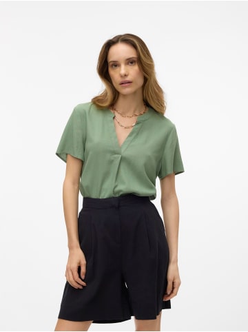 Vero Moda Top in Hedge Green