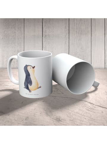 Mr. & Mrs. Panda Kindertasse Pinguin mHerzieren ohne Spruch in Weiß
