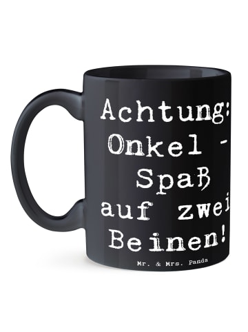 Mr. & Mrs. Panda Kaffeetasse Spruch Spaßiger Onkel mit Spruch in Schwarz