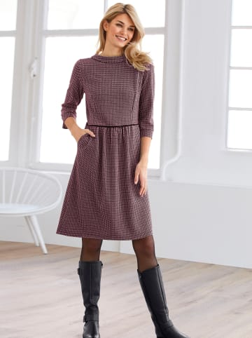 Heine Jerseykleid in schwarz-altrosa-gemustert
