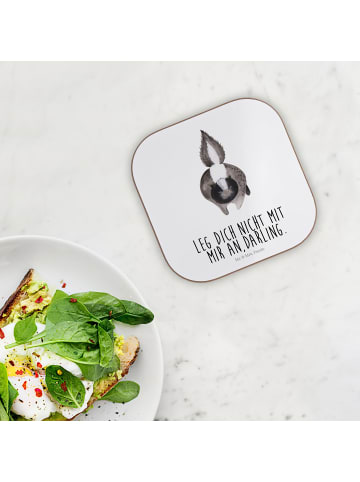 Mr. & Mrs. Panda Tassenuntersetzer Stinktier Angriff mit Spruch in Weiß