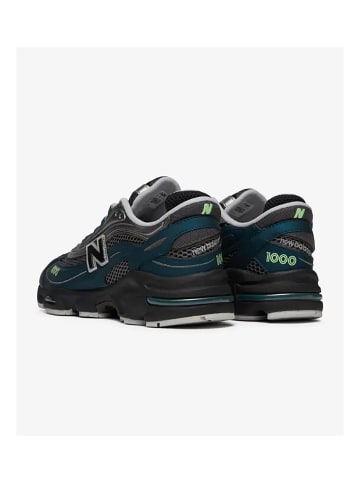 New Balance Sneackers 1000 in Blau