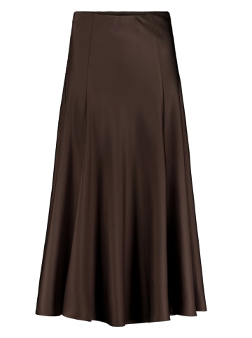 Zero  Satinrock mit ausgestelltem Rock in Chocolate Plum