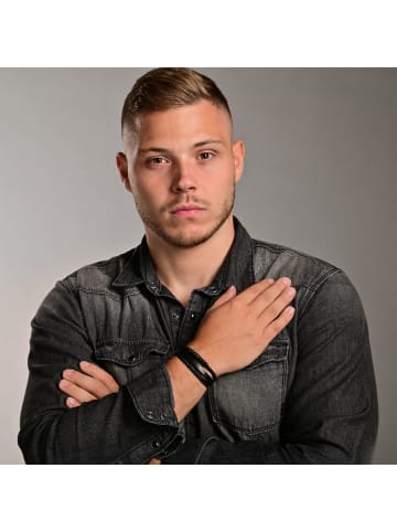 Adeliás Herren Armband – Lederarmband aus Leder 21 cm in schwarz