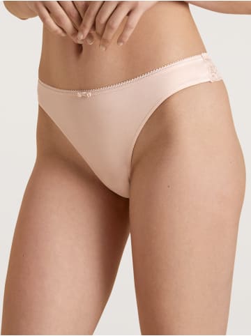 Calida String in lace parfait pink