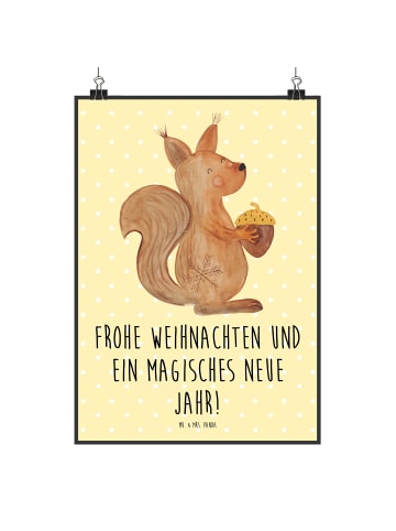 Mr. & Mrs. Panda Poster Eichhörnchen Weihnachten mit Spruch in Gelb Pastell