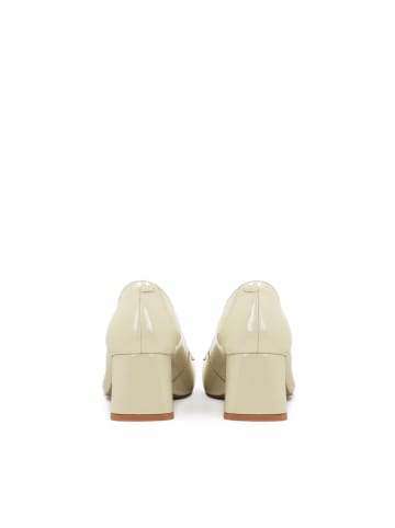 Kazar Pumps in Creme