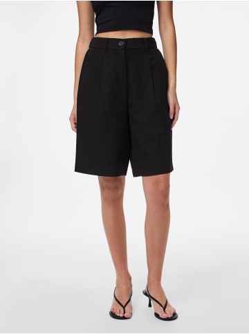 Pieces Shorts in Black