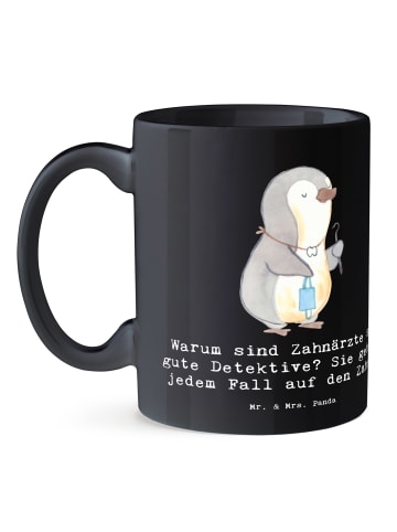 Mr. & Mrs. Panda Kaffeetasse Zahnarzt Detektiv mit Spruch in Schwarz