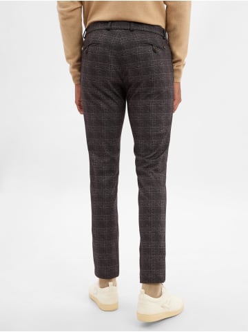 Bugatti Hose Renzo in schlamm