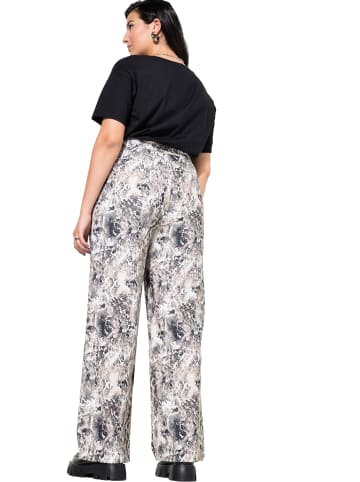 Studio Untold Hosen in nougat