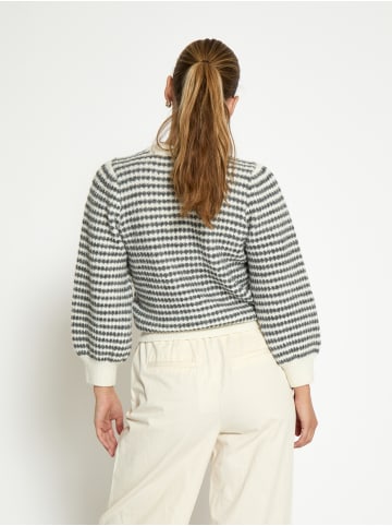 Peppercorn Pullover in Whitecap Str.