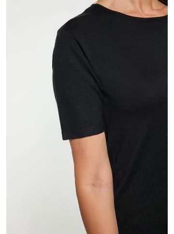 VINAJA Women T-Shirt in Schwarz