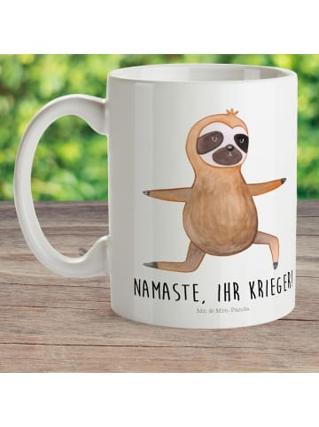Mr. & Mrs. Panda Plastikbecher Faultier Yoga mit Spruch in Weiß