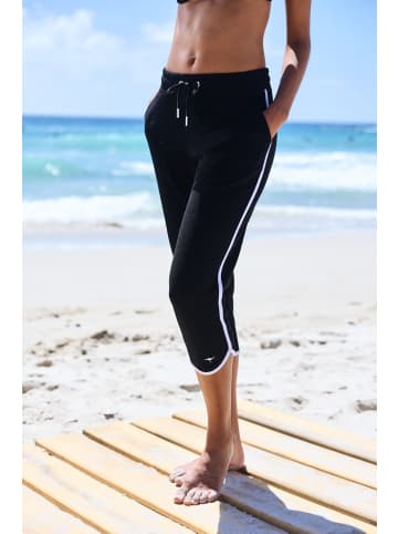 Kangaroos Relax-Caprihose in schwarz