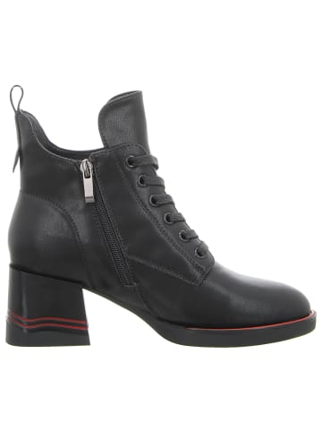 Mustang Schnürstiefelette in schwarz