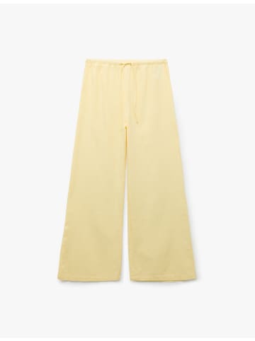 KOTON HOSEN in Gelb