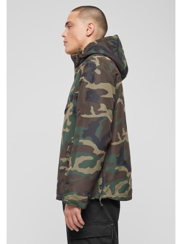 Brandit Windbreaker in olive camo