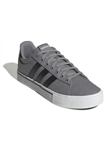 adidas Sneaker Daily 4.0 in Grau