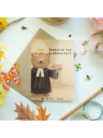 Mr. & Mrs. Panda Klappkarte Pastorin Leidenschaft Design mit Spruch in Weiß