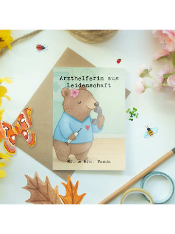 Mr. & Mrs. Panda babykarte Arzthelferin Leidenschaft Design mit ... in Weiß