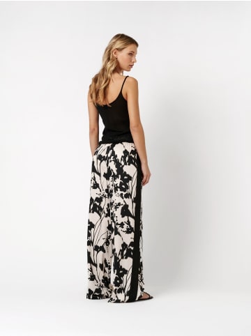 Rosner Stoffhose Mara in schwarz sand
