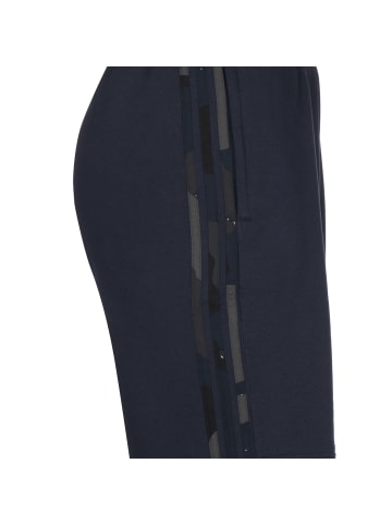 adidas adidas Shorts in night navy
