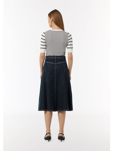 comma Rock in 59Z9_navy