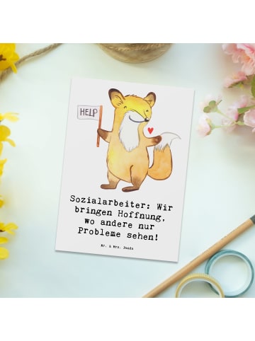 Mr. & Mrs. Panda Postkarte Sozialarbeiterin Hoffnungsträger mit ... in Weiß