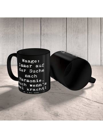 Mr. & Mrs. Panda Tasse Spruch Waagen Harmonie mit Spruch in Schwarz