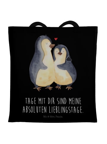 Mr. & Mrs. Panda Tragetasche Pinguin umarmen mit Spruch in Schwarz