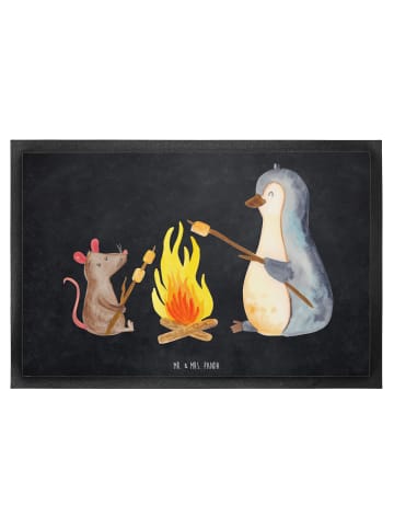 Mr. & Mrs. Panda Schmutzmatte Pinguin Lagerfeuer ohne Spruch in Kreidetafel