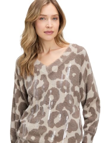 Betty Barclay Strickpullover mit Fledermausärmeln in Taupe/Taupe