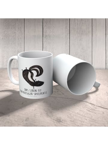 Mr. & Mrs. Panda Kindertasse Stinktier Handstand mit Spruch in Weiß