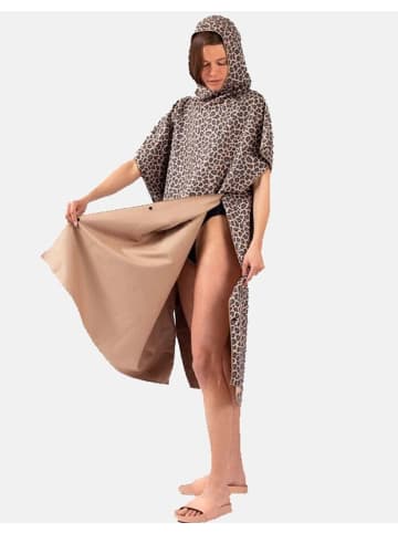 eivy Poncho Packable Changing Robe in Leopard