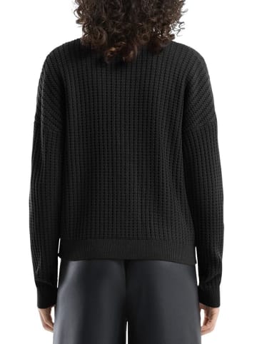 Q/S designed by Pullover in Schwarz