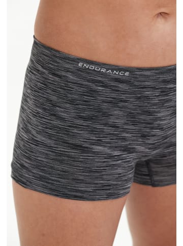 Endurance Shorts Crina in 1001 Black